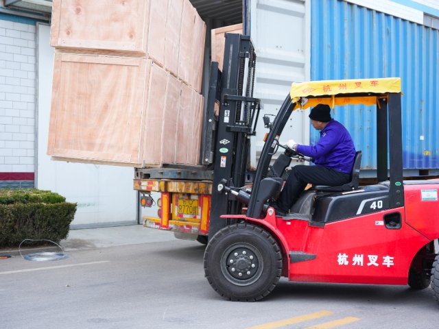 發(fā)貨現(xiàn)場(chǎng)